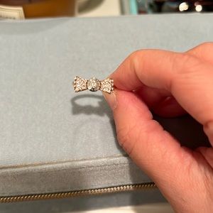 Henri bendel bow ring